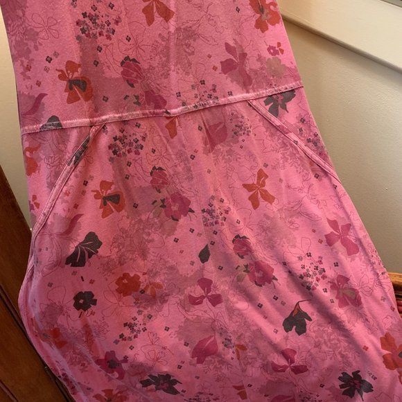 Sandwich Dress, Midi, Size Small, Soft pink Floral, Strech Jersey. So flattering - Picture 12 of 12